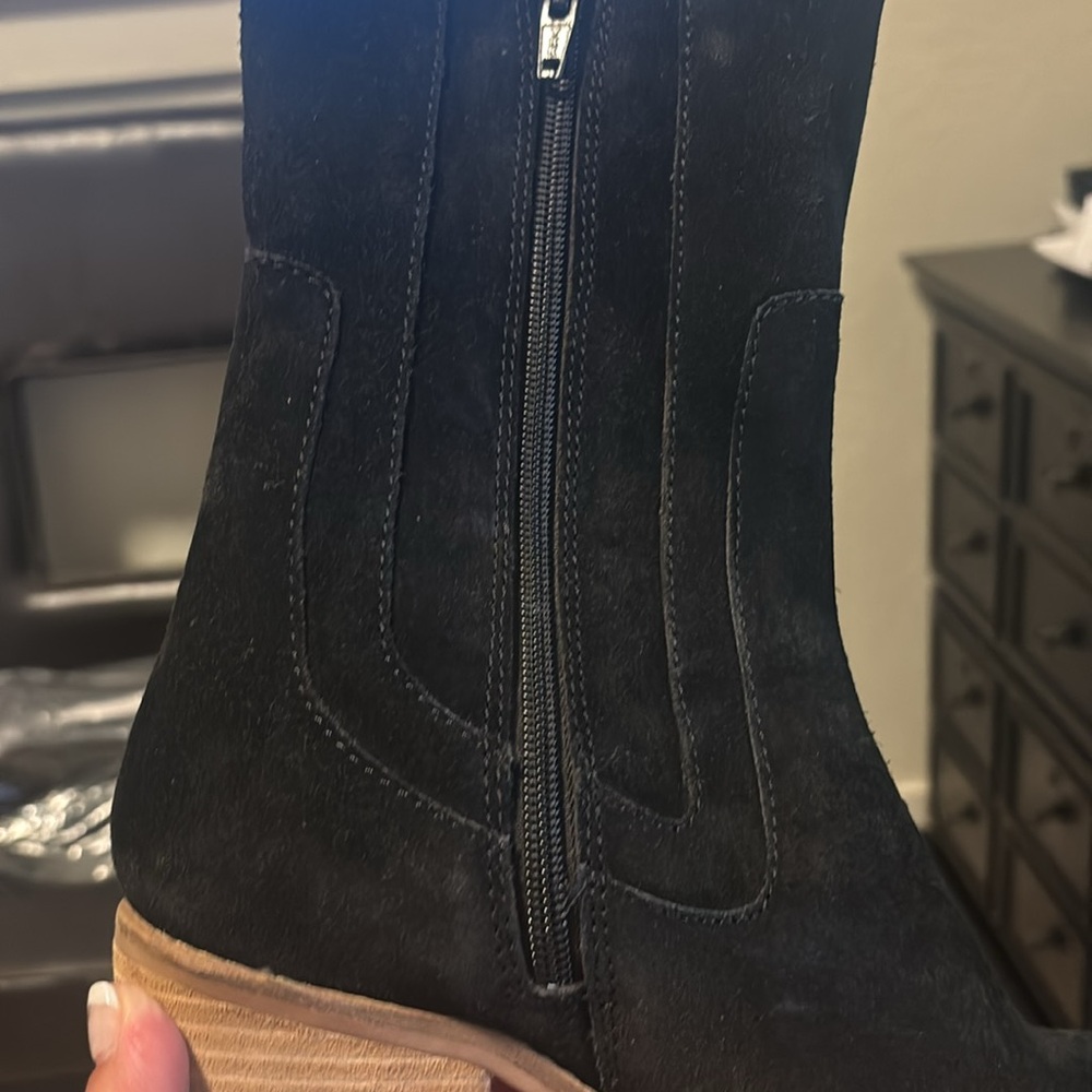 NWT Diba True Morning Dew Boot.   Size 8. Color is Black - Picture 5 of 5